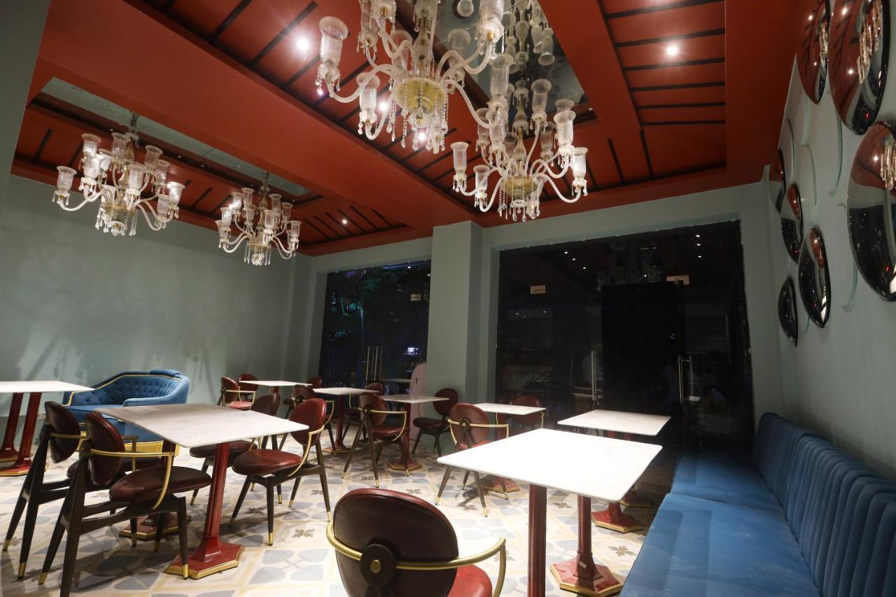 The Saga Hotel New Delhi Bagian luar foto