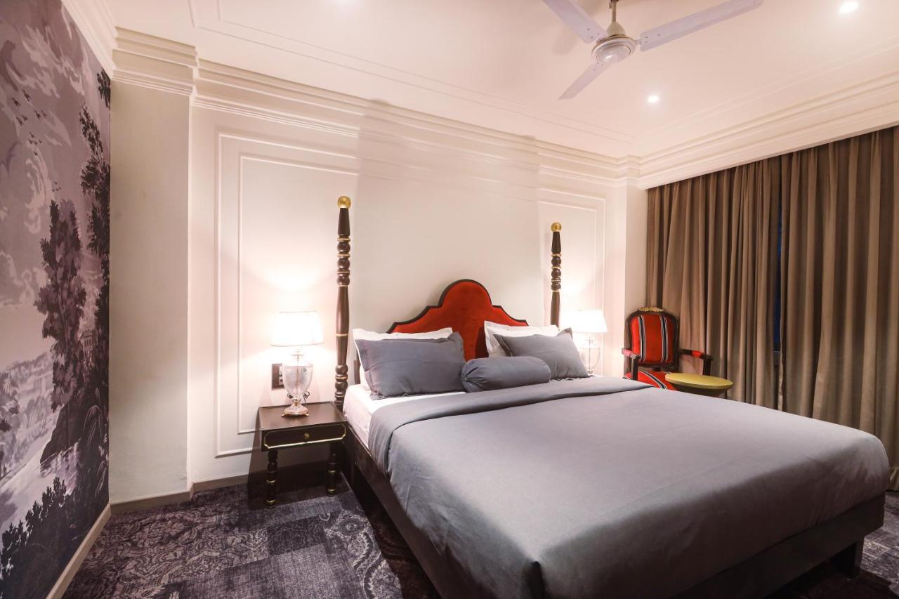 The Saga Hotel New Delhi Bagian luar foto