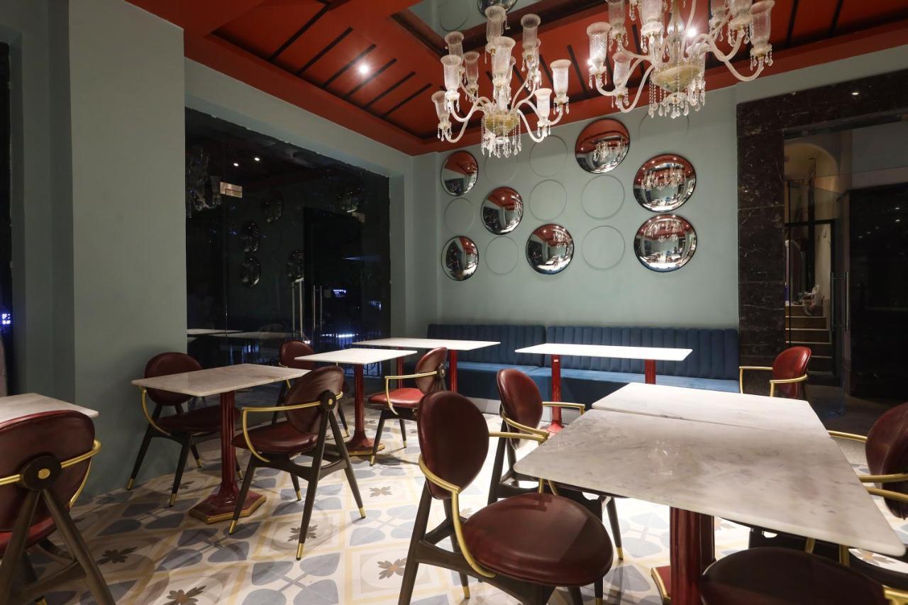 The Saga Hotel New Delhi Bagian luar foto