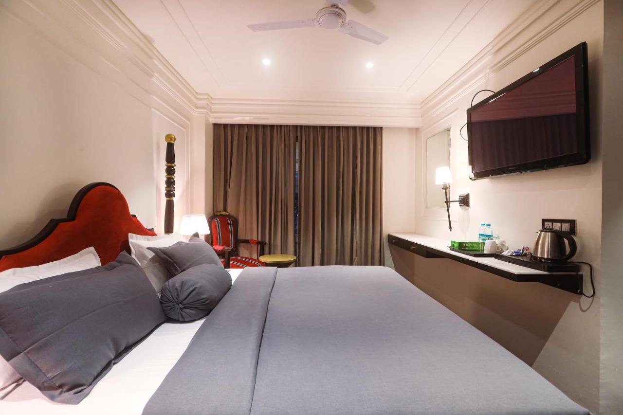 The Saga Hotel New Delhi Bagian luar foto