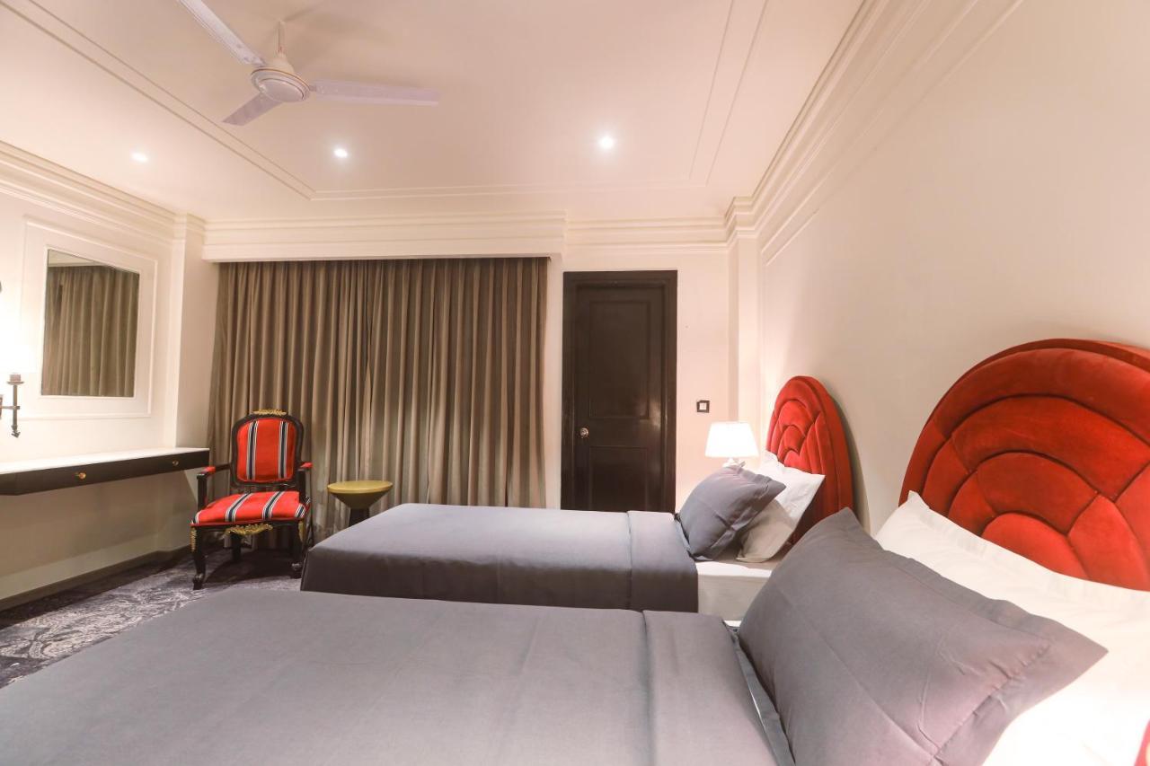 The Saga Hotel New Delhi Bagian luar foto