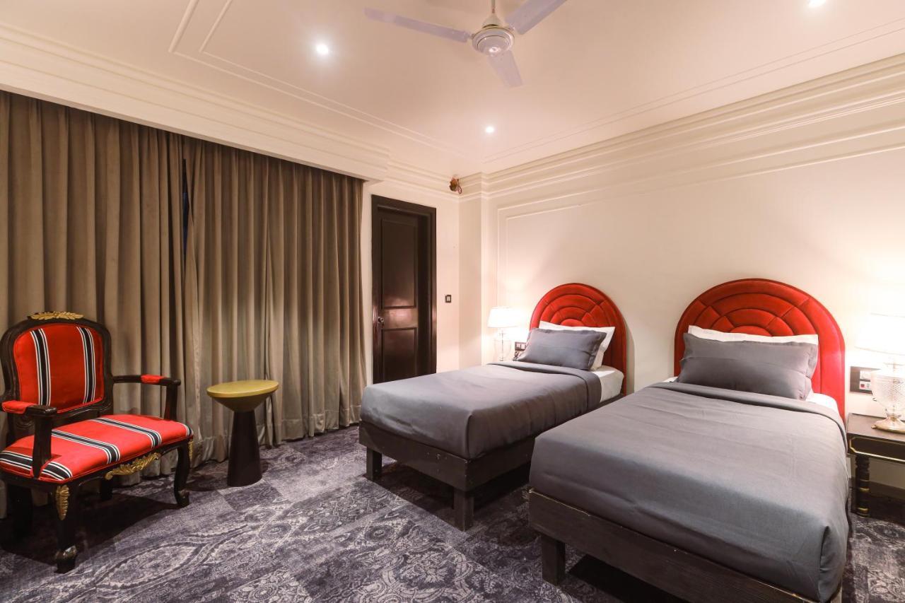 The Saga Hotel New Delhi Bagian luar foto